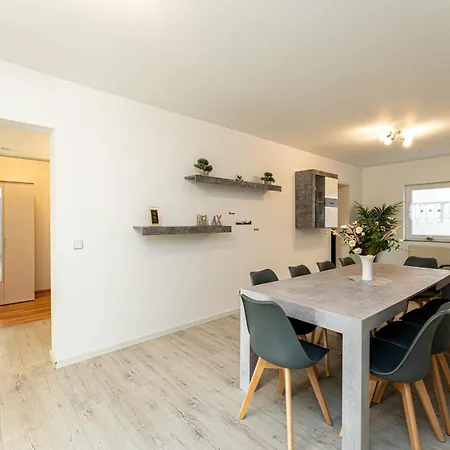 Apartment 5-zimmer-apartment Nahe Mueggelsee