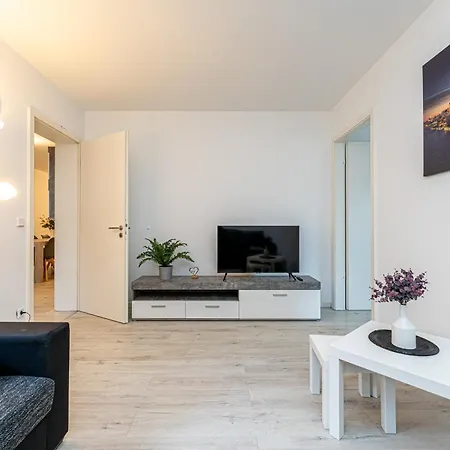 Apartment 5-zimmer-apartment Nahe Müggelsee